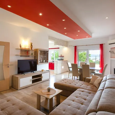 Apartment Lucy Kastela Exterior photo
